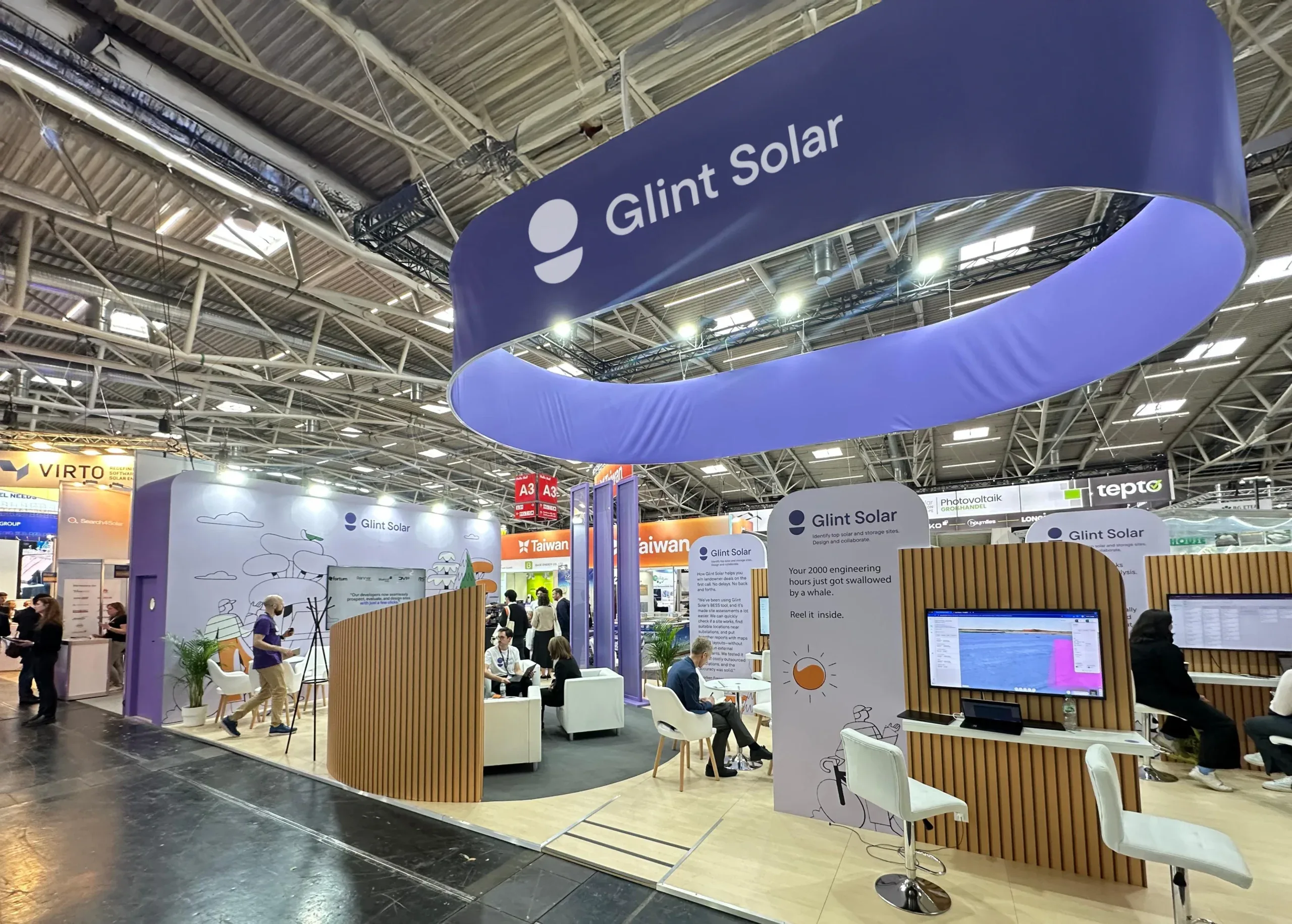 Glint Solar Scaled Exhibition Stand Builder